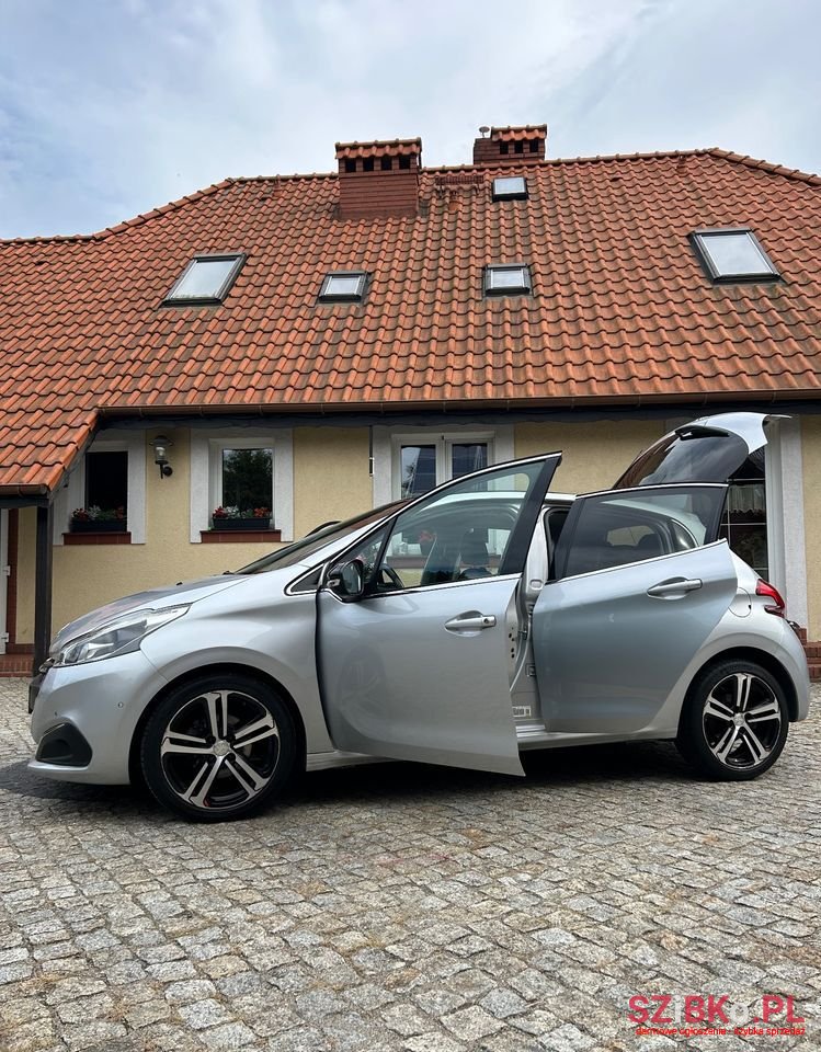 2016' Peugeot 208 photo #2