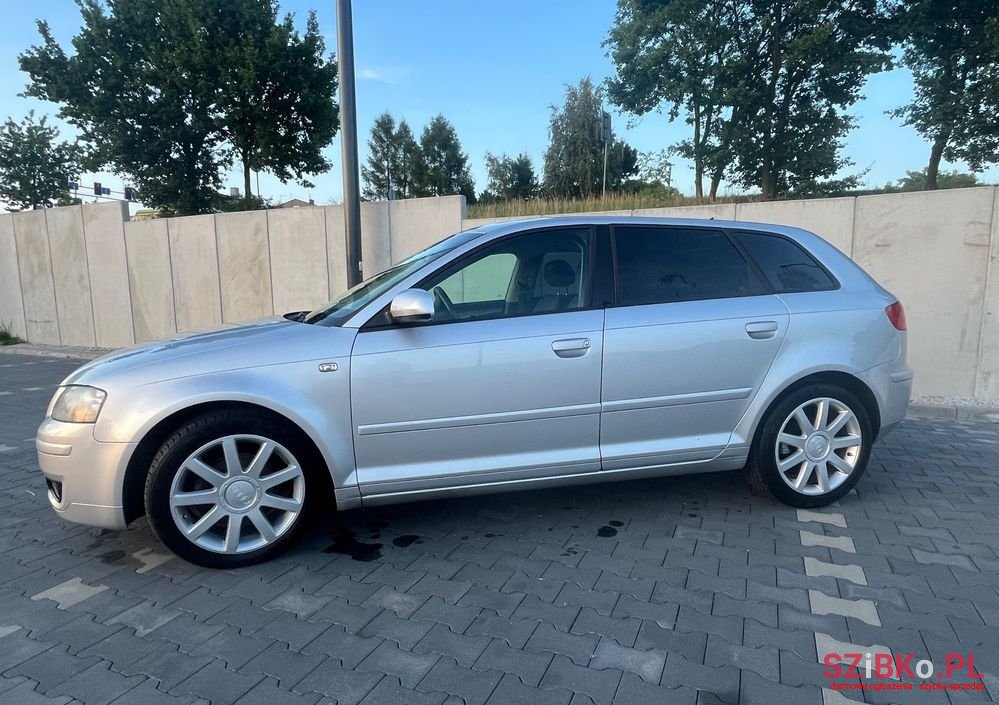 2004' Audi A3 Sportback photo #2