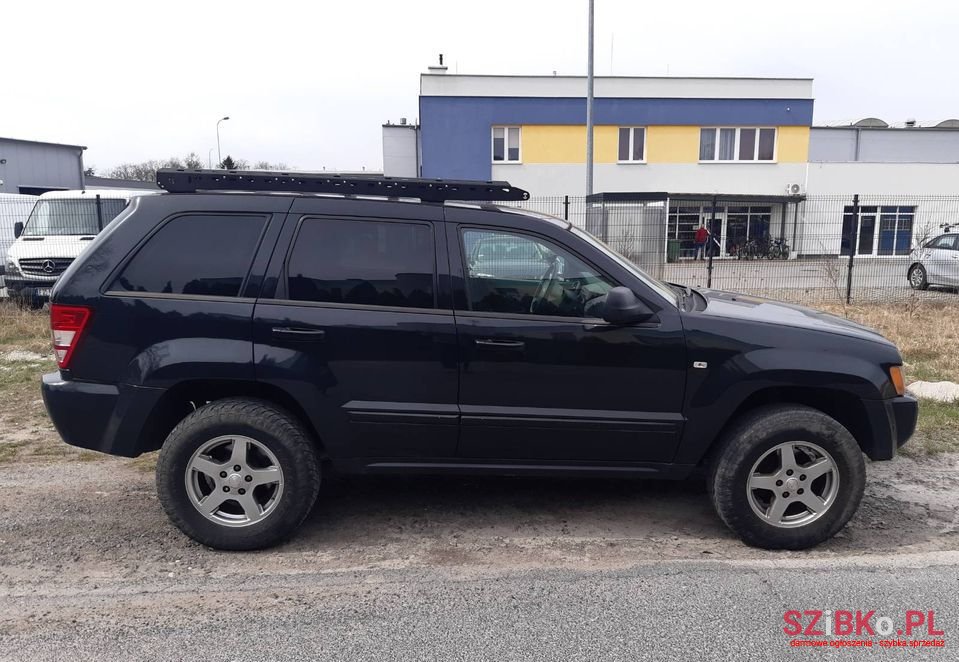 2006' Jeep Grand Cherokee photo #3