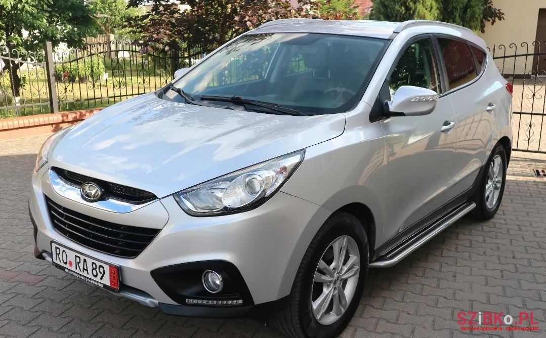 2012' Hyundai ix35 photo #1