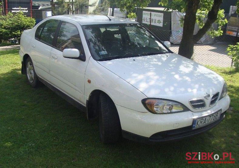 2001' Nissan Primera photo #1