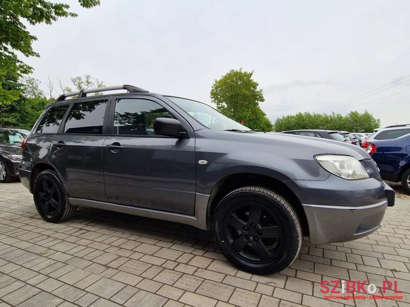 2007' Mitsubishi Outlander 2.0 Comfort photo #4