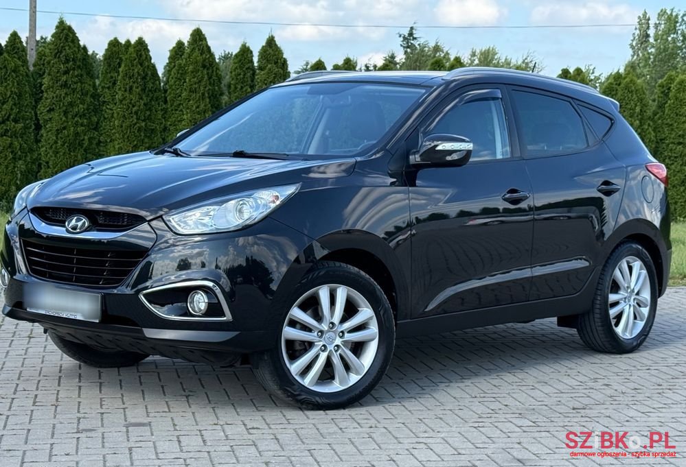 2010' Hyundai ix35 2.0 2Wd Trend photo #3