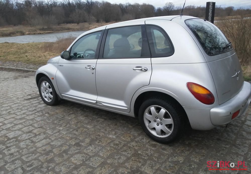 2004' Chrysler PT Cruiser photo #1