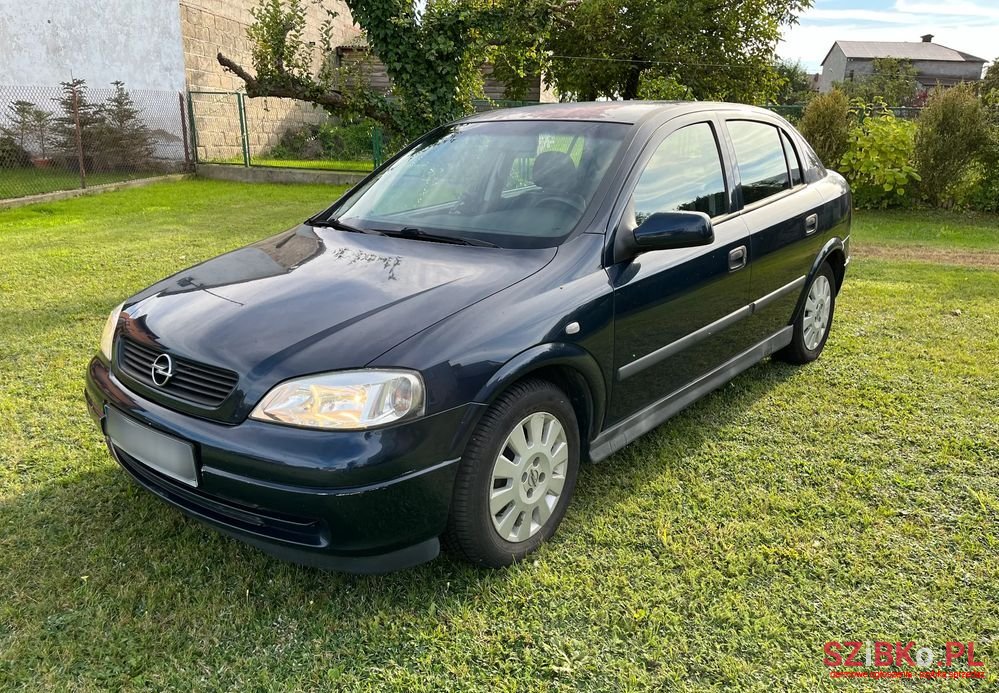 2002' Opel Astra Ii 1.6 Gl / Start photo #1