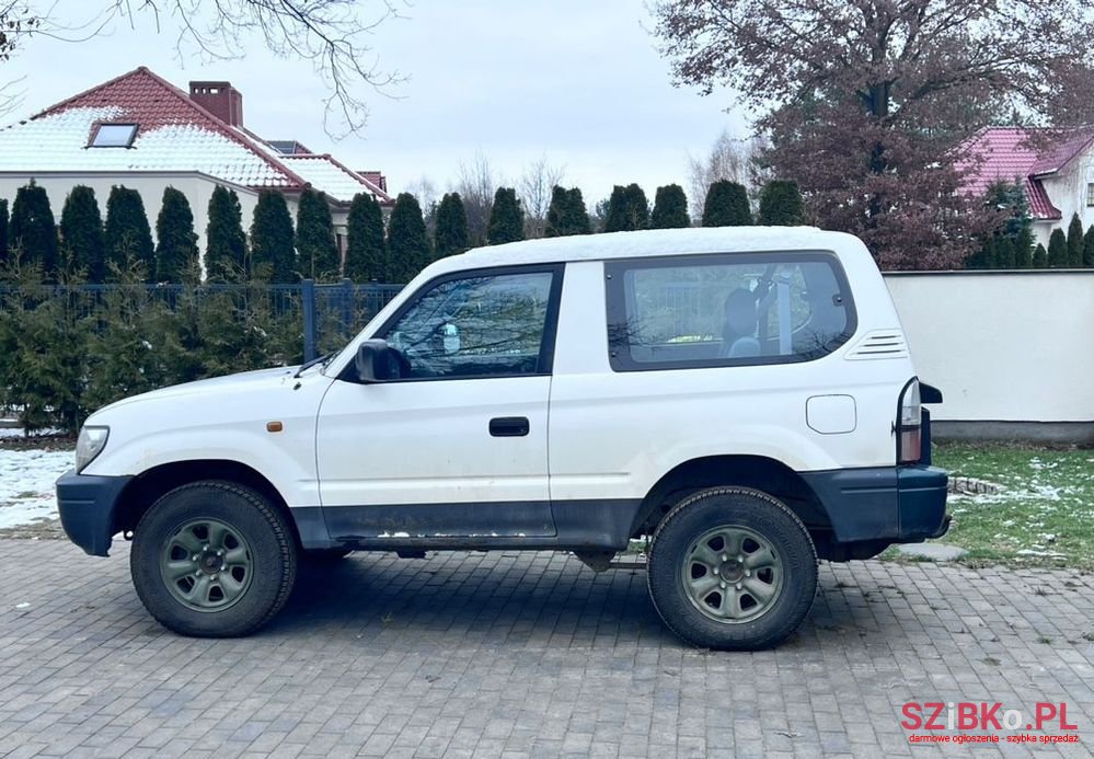 2001' Toyota Land Cruiser photo #4