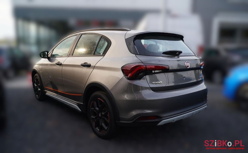 2024' Fiat Tipo 1.5 Hybrid Garmin Dct photo #5