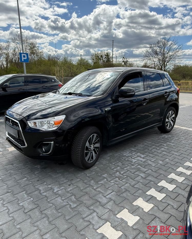 2015' Mitsubishi ASX photo #1
