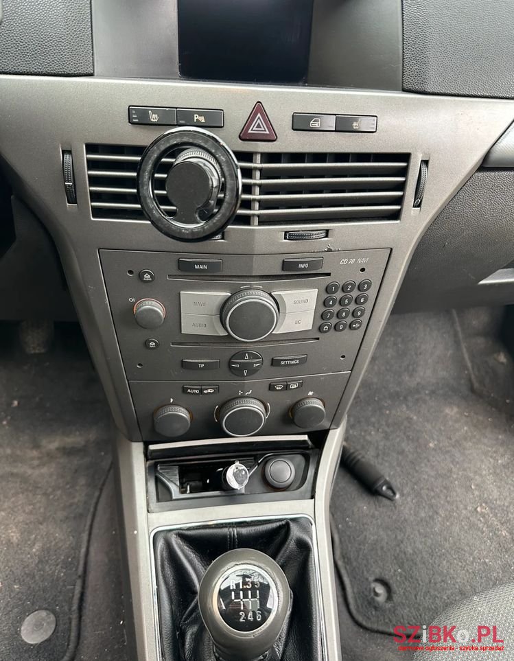 2006' Opel Astra Iii 1.9 Cdti Cosmo photo #6