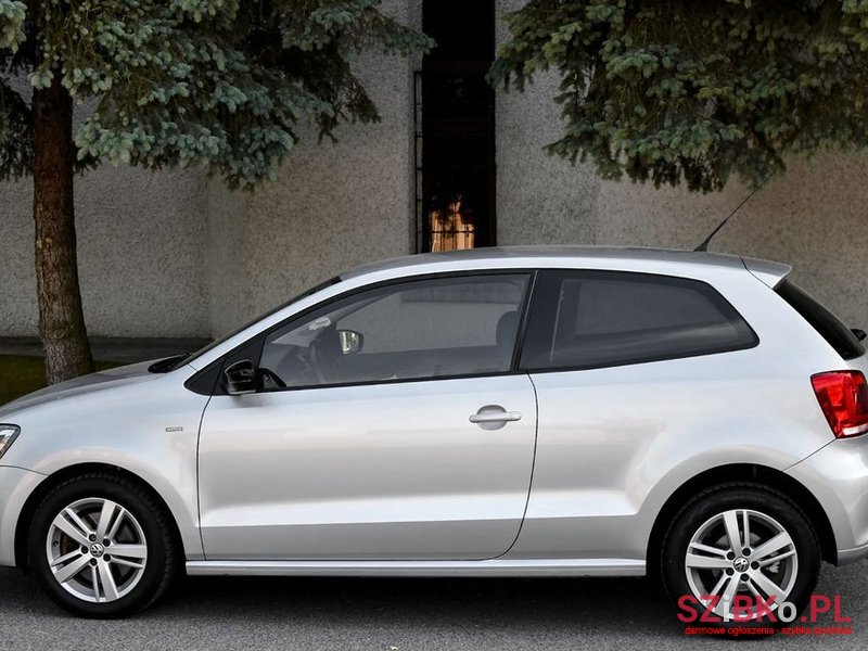 2012' Volkswagen Polo photo #3