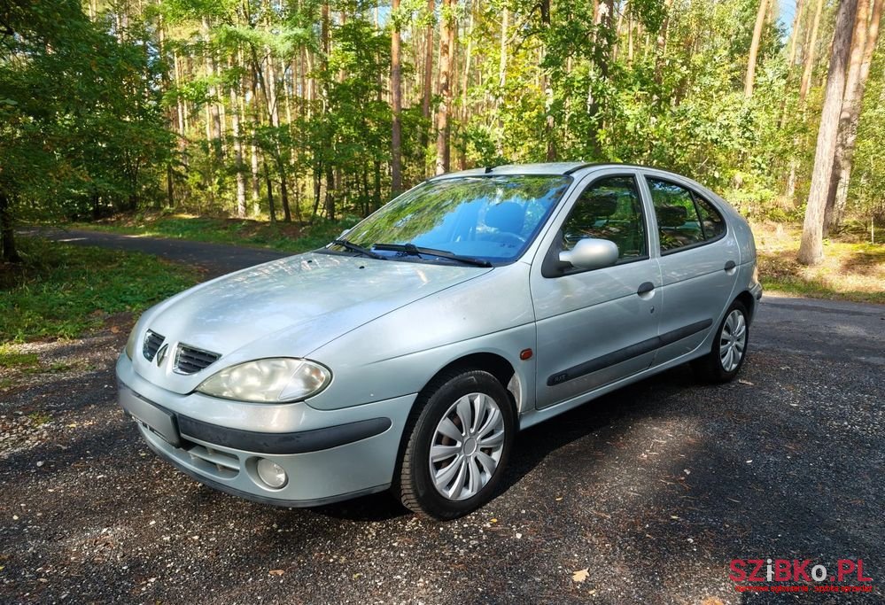 2000' Renault Megane photo #1