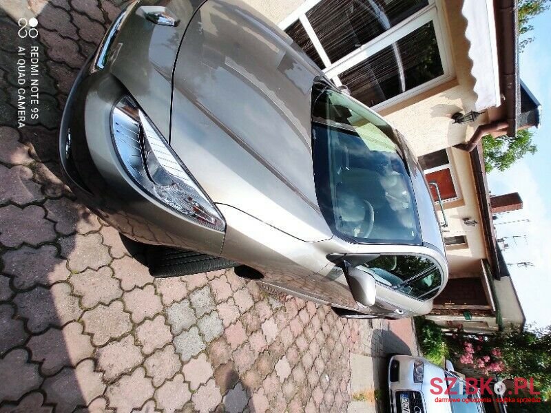 2010' Renault Fluence photo #6