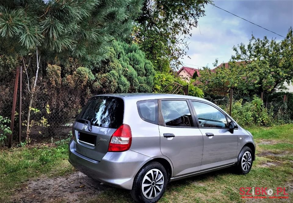 2005' Honda Jazz photo #4