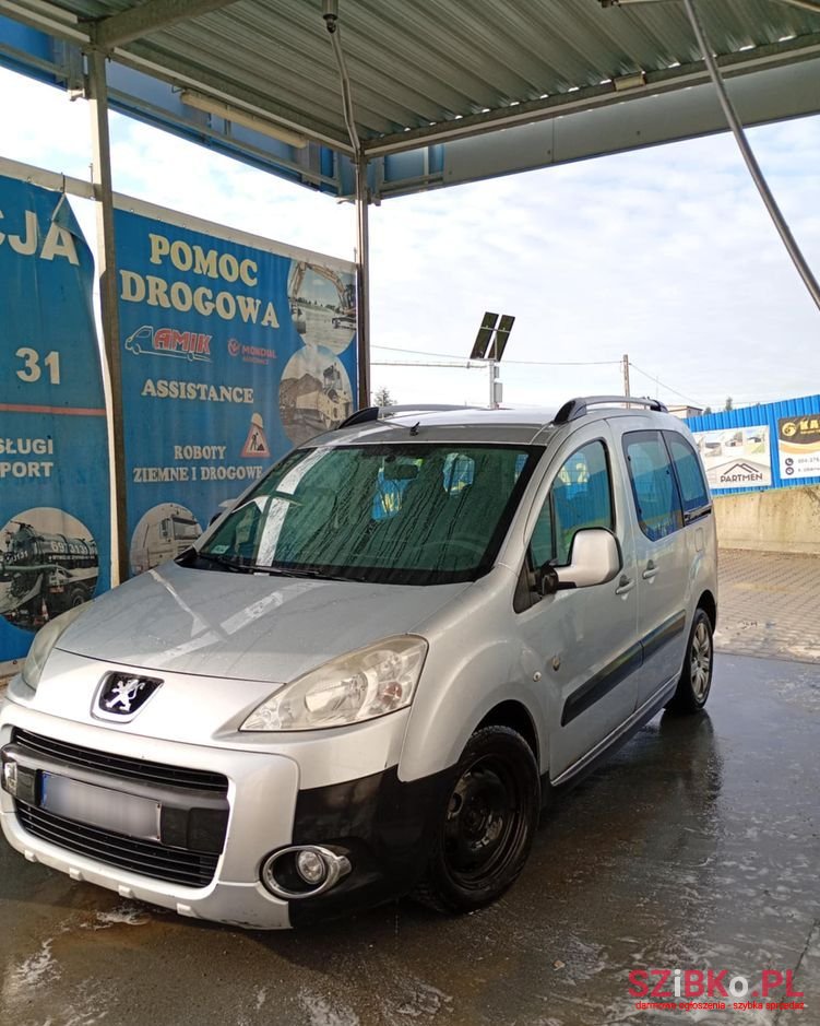 2010' Peugeot Partner 1.6 Hdi Vtc photo #2