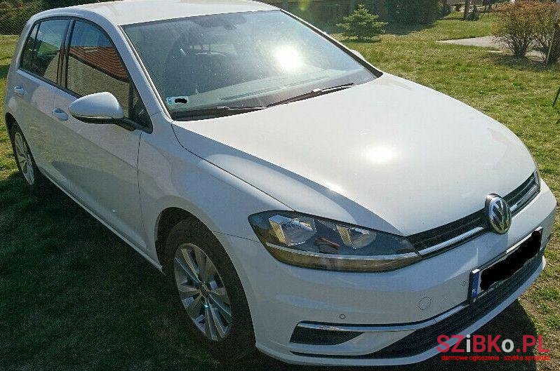 2018' Volkswagen Golf photo #1