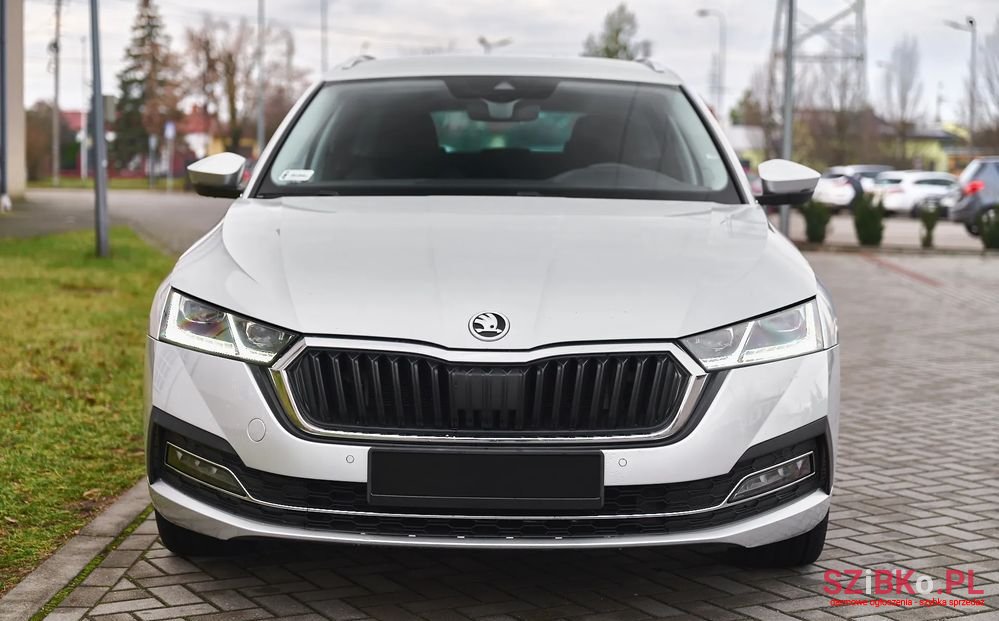2020' Skoda Octavia 2.0 Tdi Style Dsg photo #6