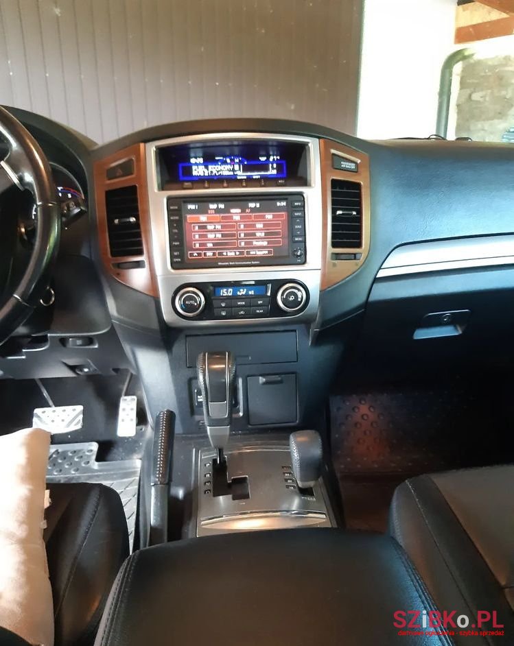 2006' Mitsubishi Pajero 3.2 Did photo #4