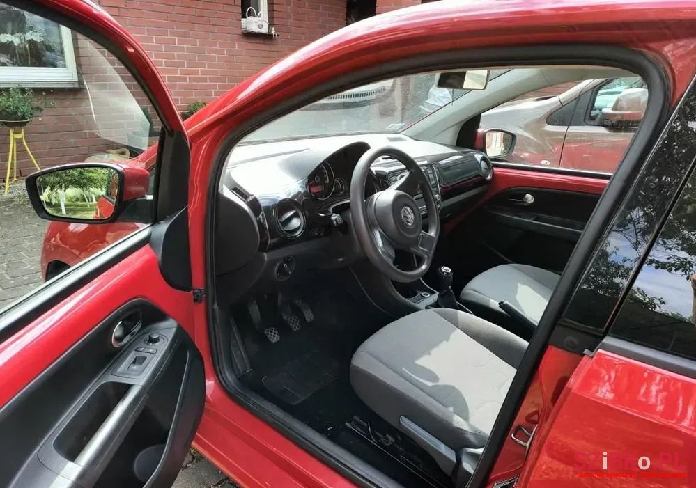 2013' Volkswagen Up! Eco photo #3