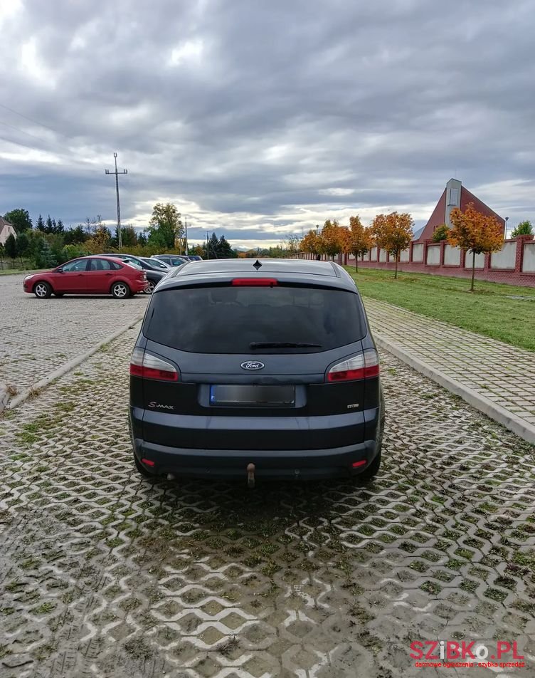 2008' Ford S-Max photo #5