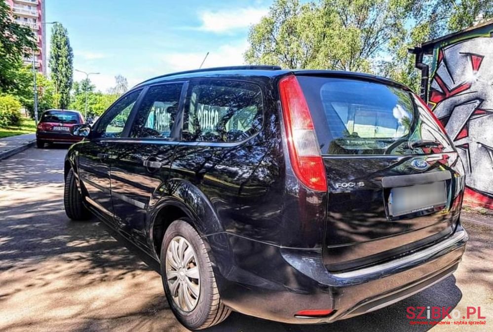 2006' Ford Focus 1.6 16V Ambiente photo #2