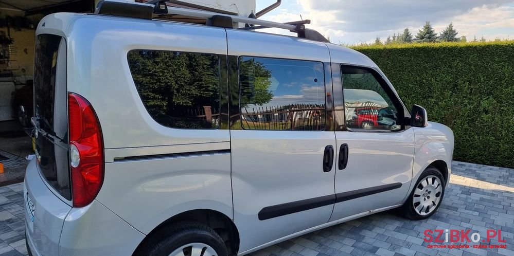 2011' Fiat Doblo 1.6 Multijet 16V Active photo #6