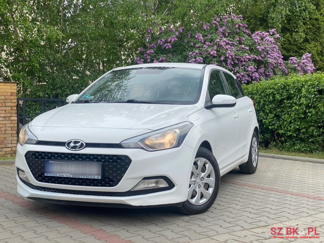 2017' Hyundai i20 photo #1