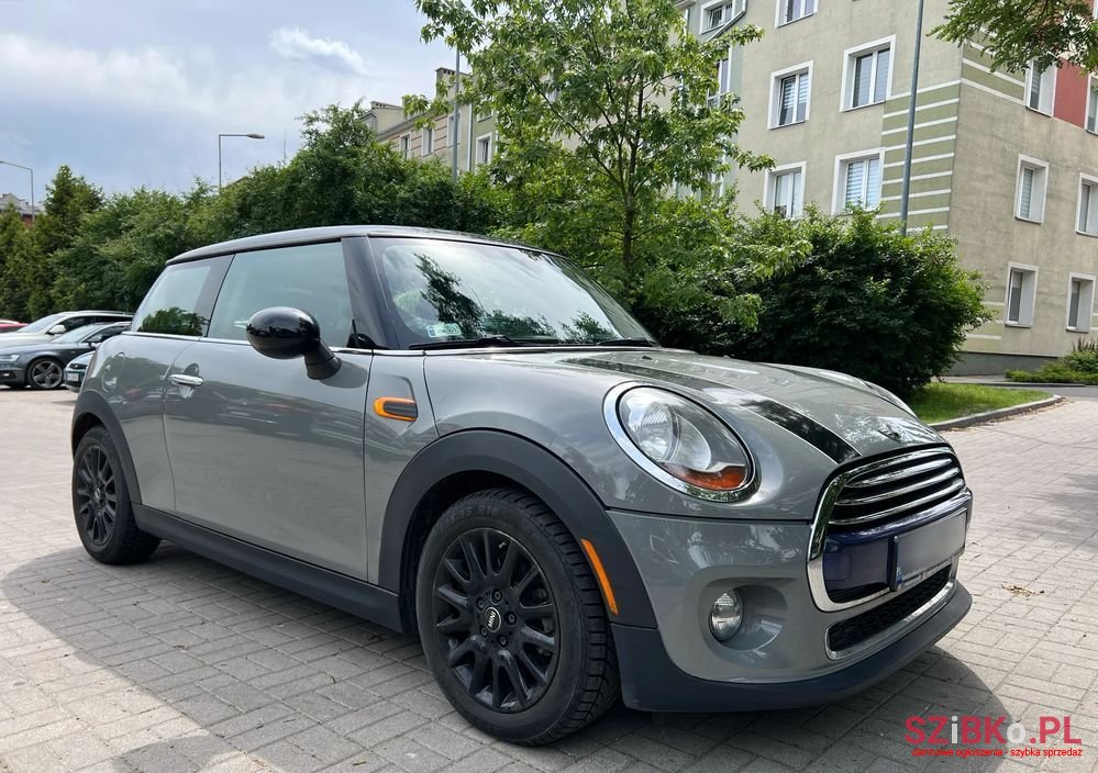 2015' MINI Cooper Standard photo #3