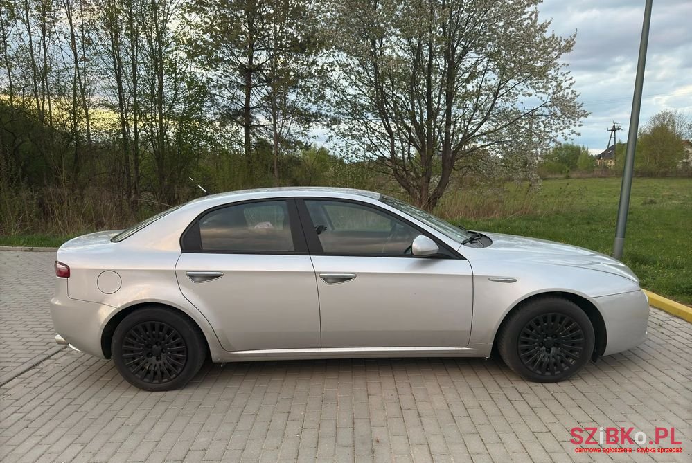 2007' Alfa Romeo 159 photo #4