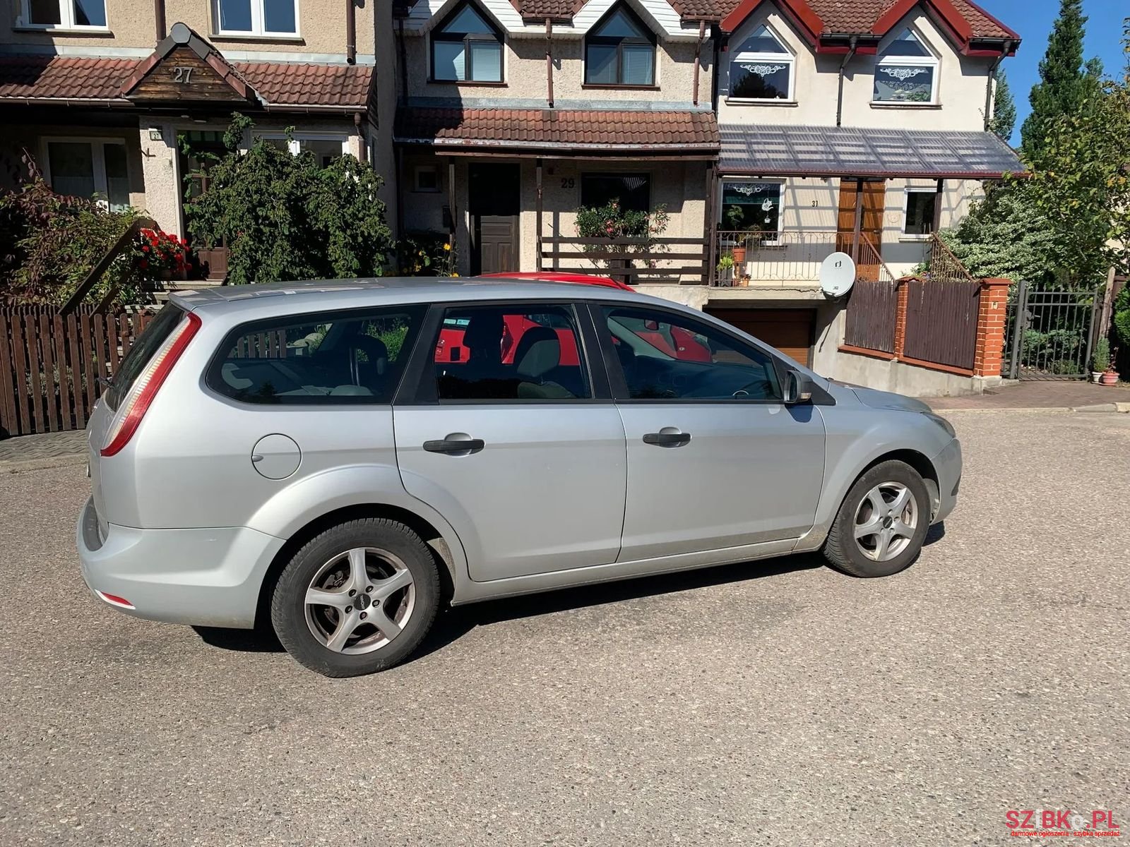 2008' Ford Focus photo #3