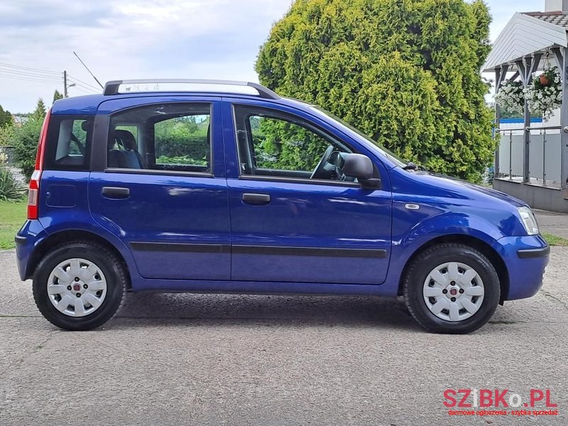 2010' Fiat Panda photo #5