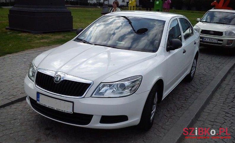 2011' Skoda Octavia photo #2