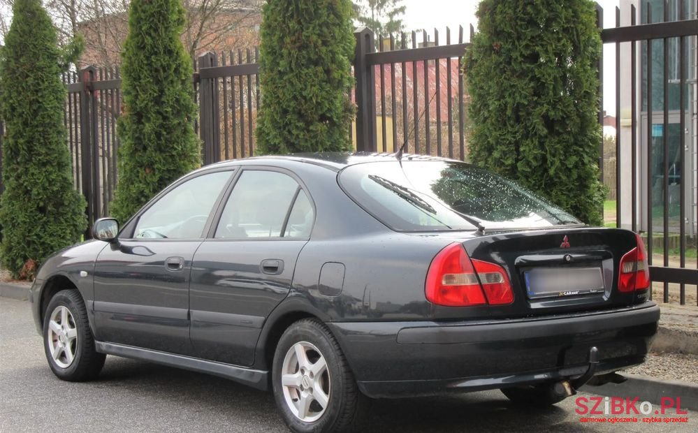 1999' Mitsubishi Carisma 1600 Gl photo #3