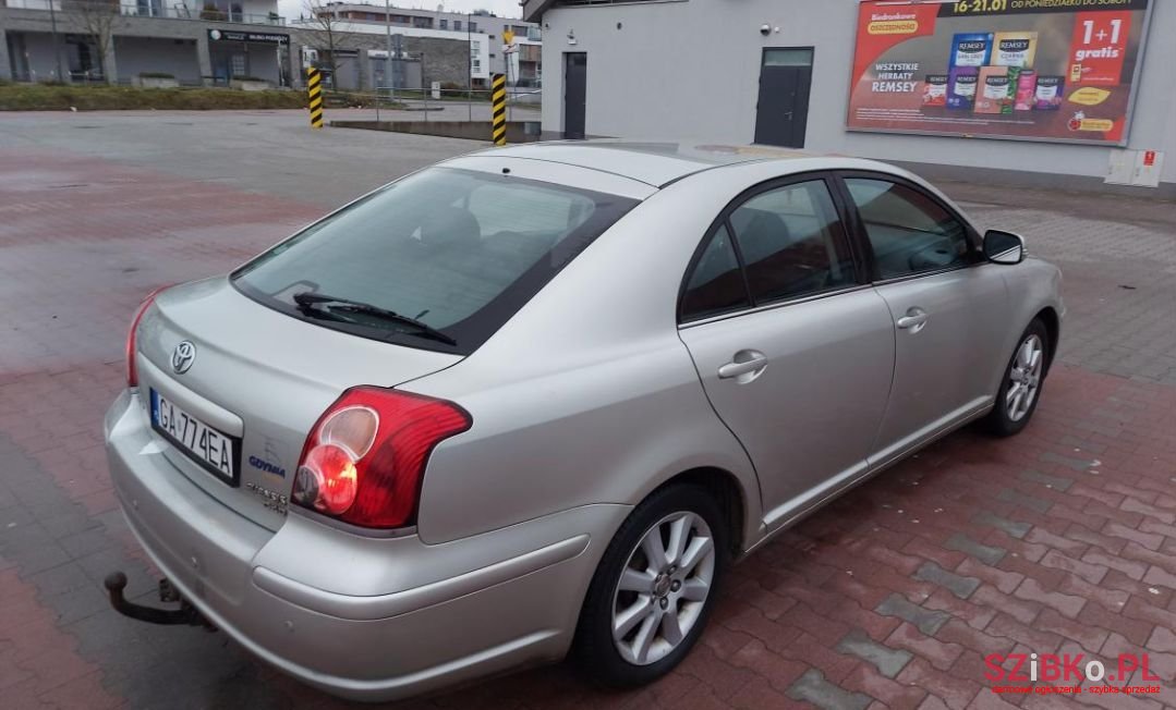 2007' Toyota Avensis photo #6