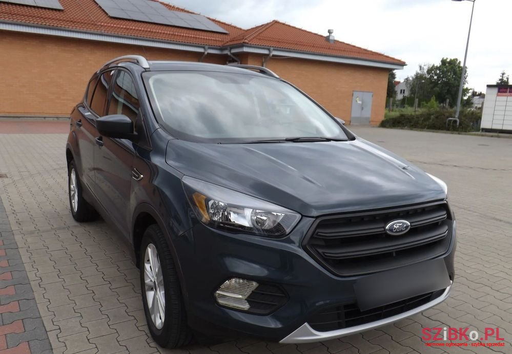 2019' Ford Escape photo #1