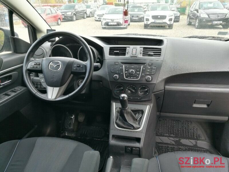 2012' Mazda 5 photo #5