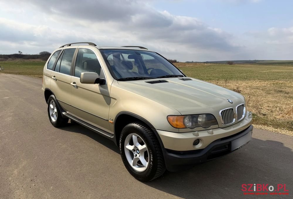 2001' BMW X5 4.4I photo #1