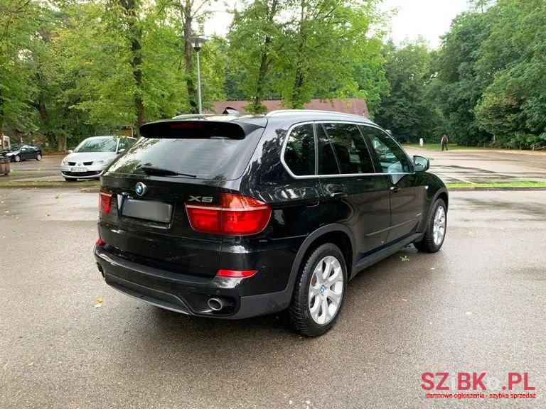 2011' BMW X5 photo #5