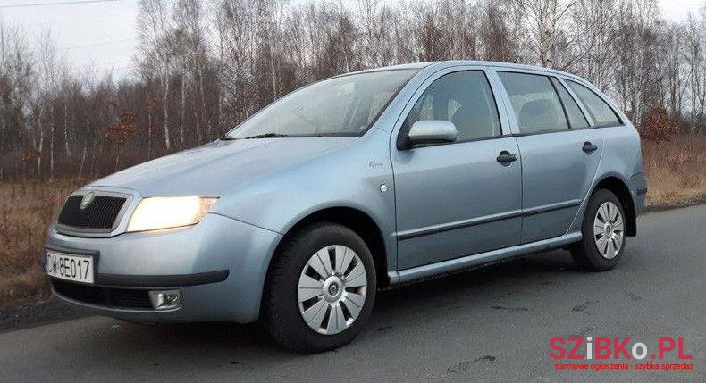 2004' Skoda Fabia photo #1