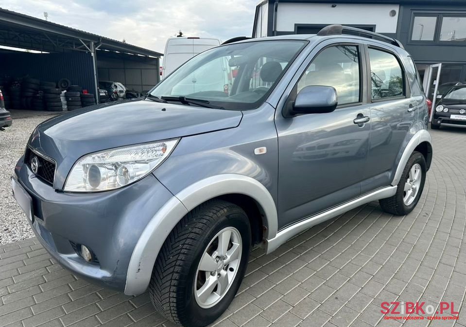 2009' Daihatsu Terios photo #2