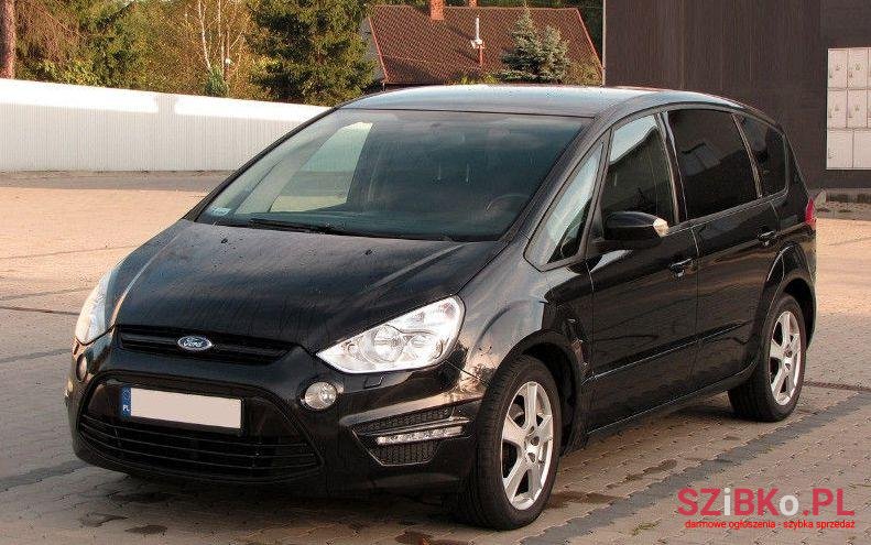 2011' Ford S-Max photo #1