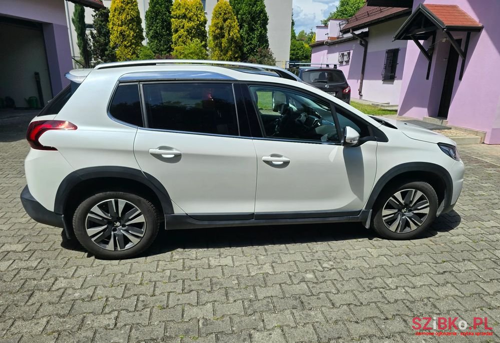 2018' Peugeot 2008 photo #3