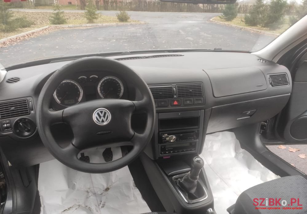 2003' Volkswagen Golf 1.4 Comfortline photo #5