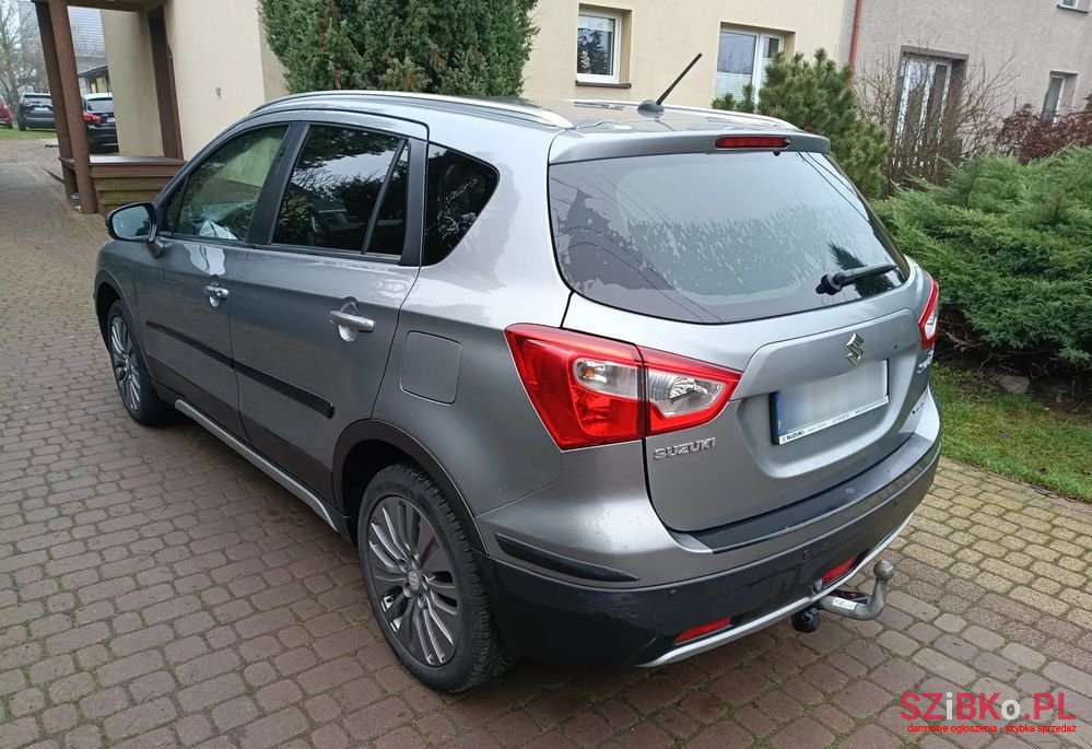 2014' Suzuki SX4 S-Cross photo #3