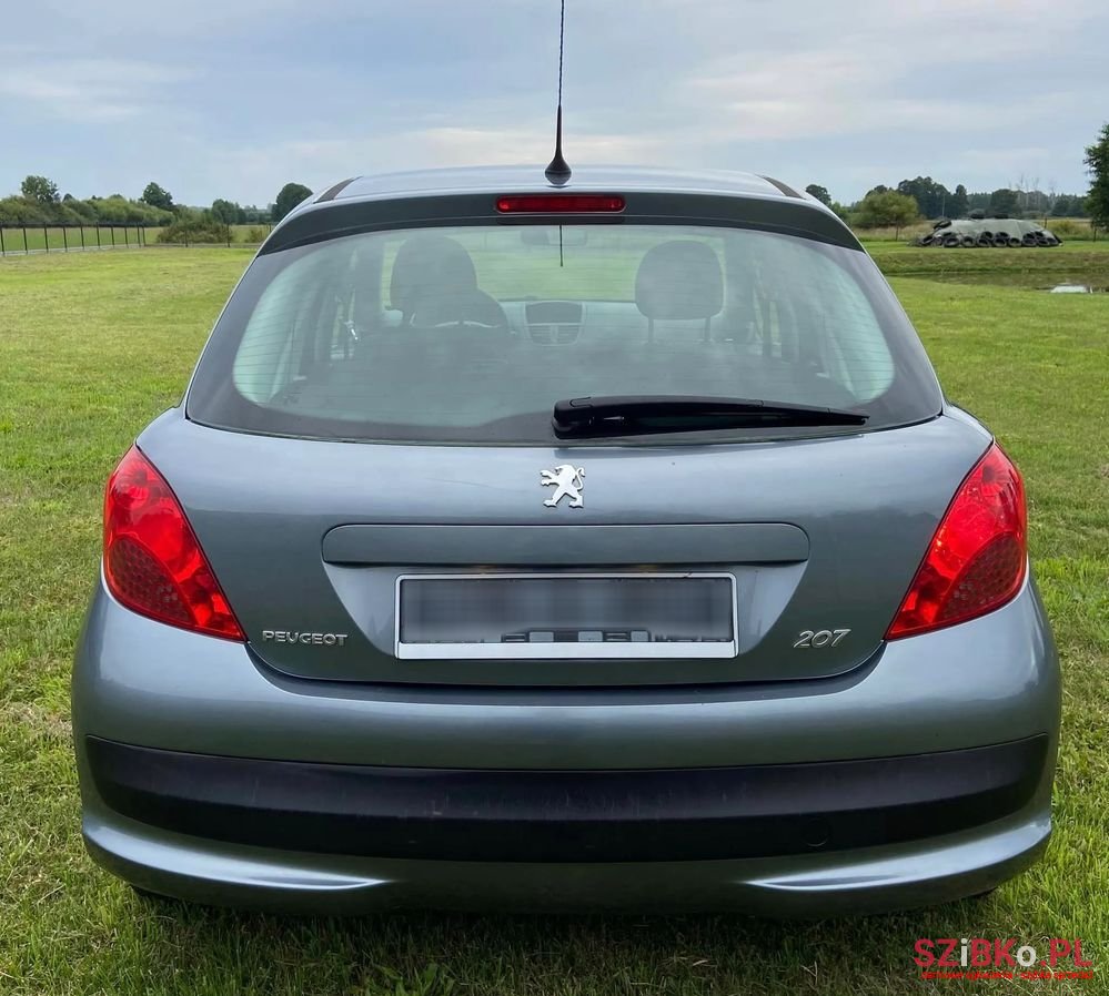 2009' Peugeot 207 photo #5