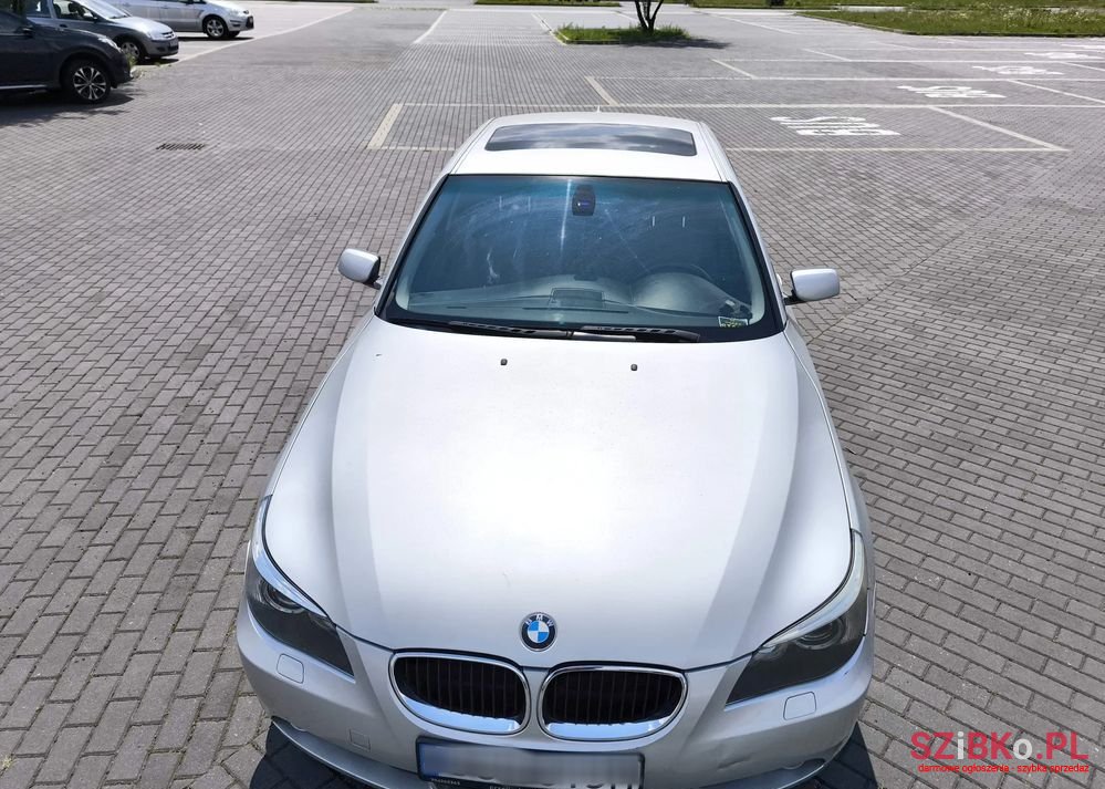 2003' BMW 5 Series 530I photo #3