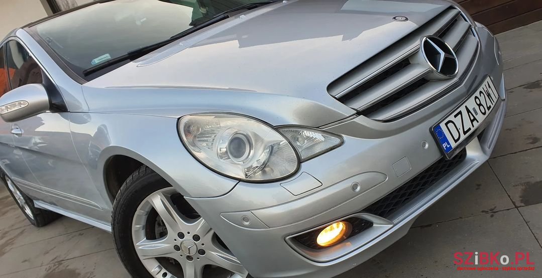 2006' Mercedes-Benz R-Class photo #2