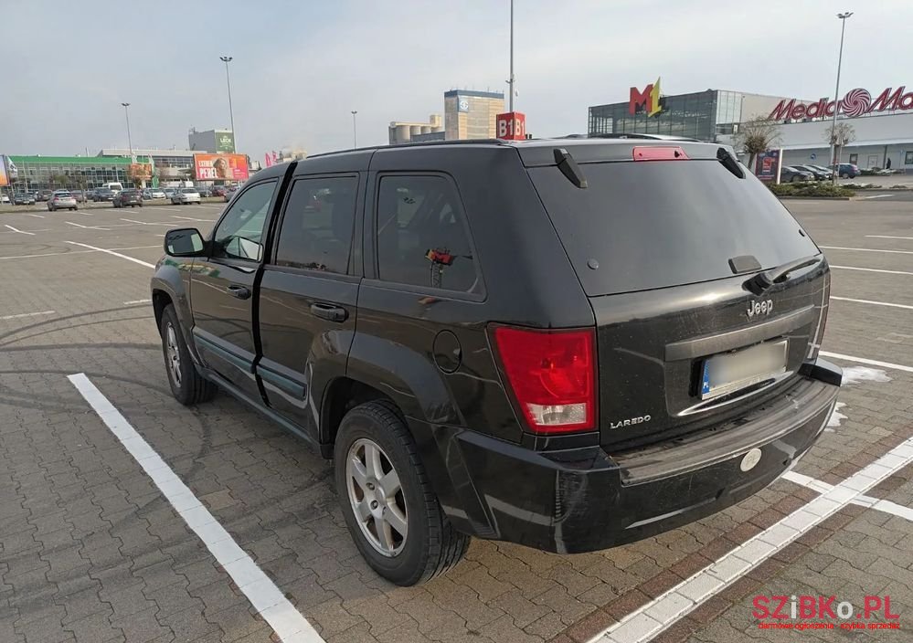 2008' Jeep Grand Cherokee Gr 3.7 4X2 Laredo photo #4