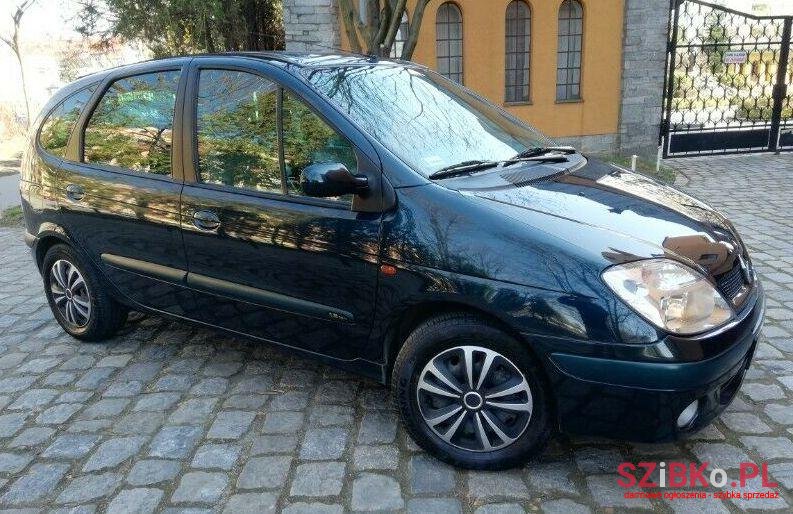 2002' Renault Scenic photo #1