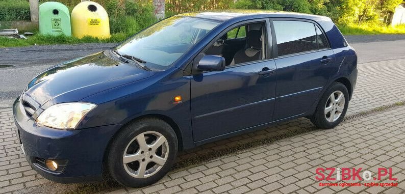 2004' Toyota Corolla photo #1