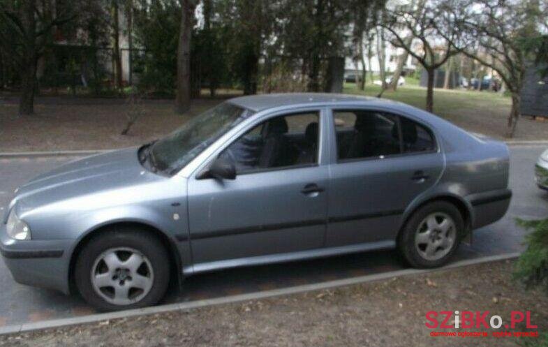 2003' Skoda Octavia photo #1